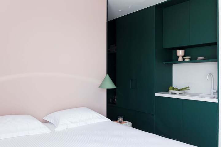 Room 25 of 171