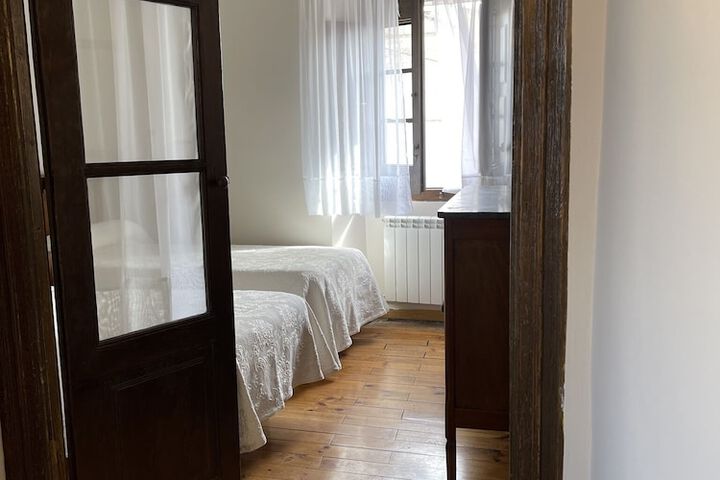 Room 25 of 57