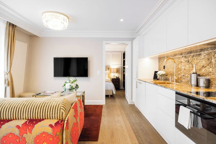 Room 45 of 104