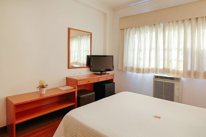 Room 13 of 45