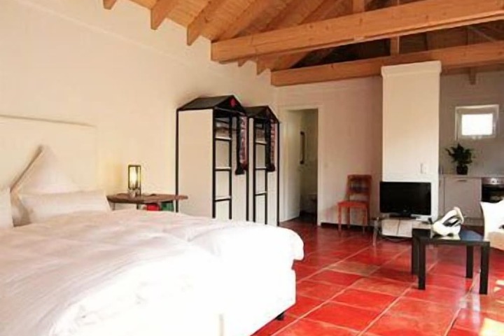 Room 7 of 22
