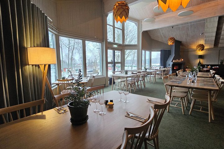 Dining 43 of 74