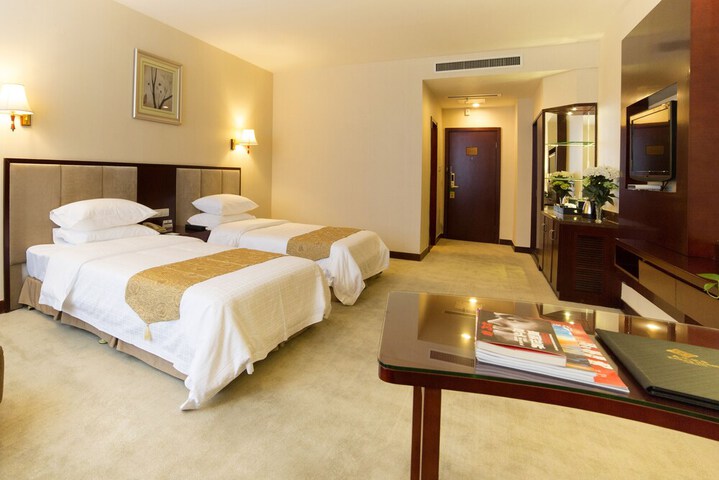Room 5 of 45
