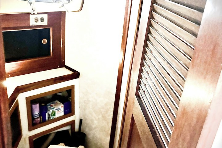 Room 11 of 22