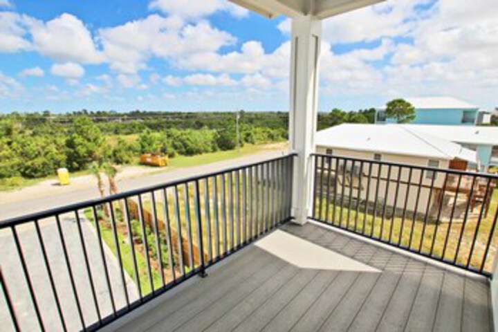 Terrace/Patio 9 of 48