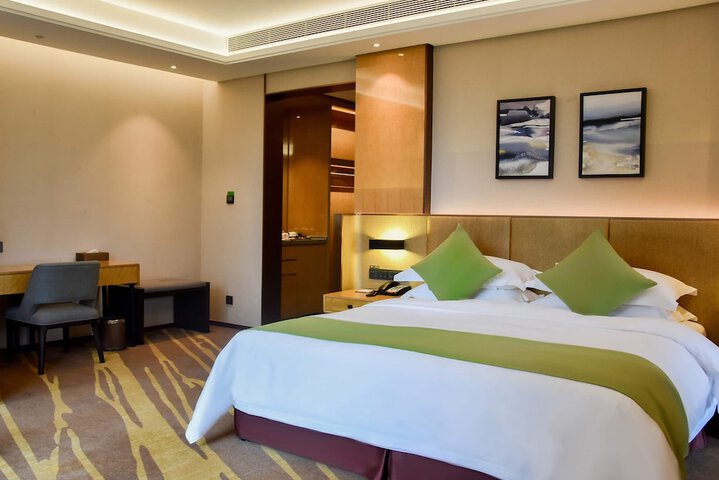 Room 54 of 162