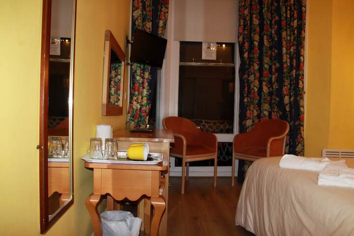 Room 40 of 81