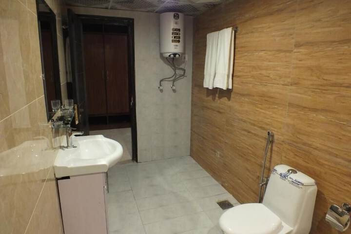 Room 26 of 39