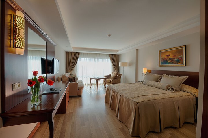 Room 10 of 61