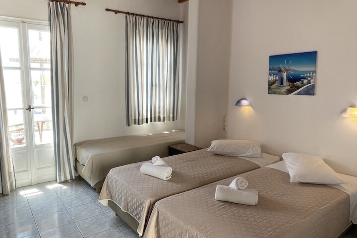 Room 13 of 81