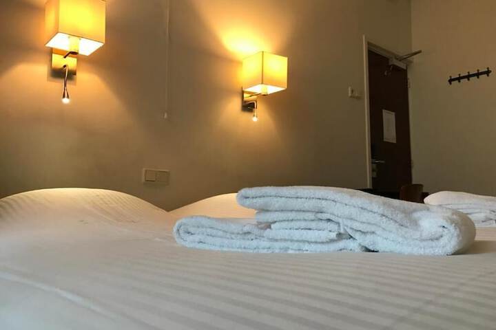Room 20 of 53