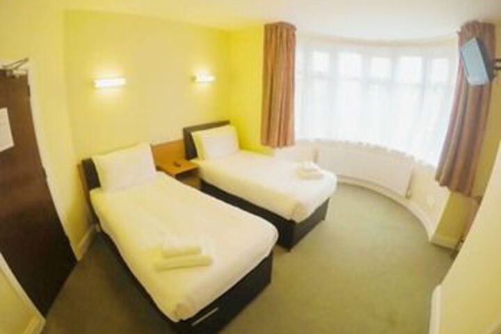 Room 44 of 58