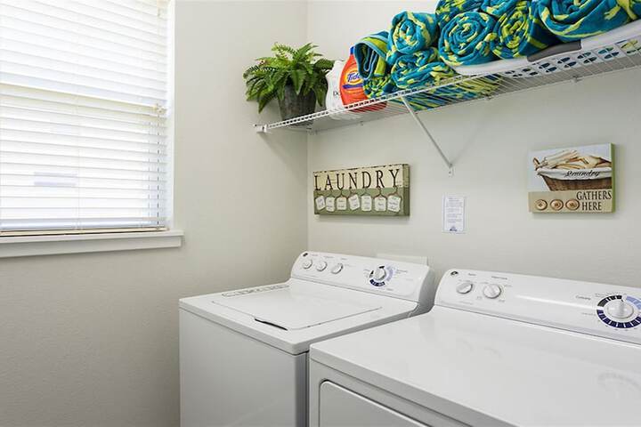 Laundry 10 of 37