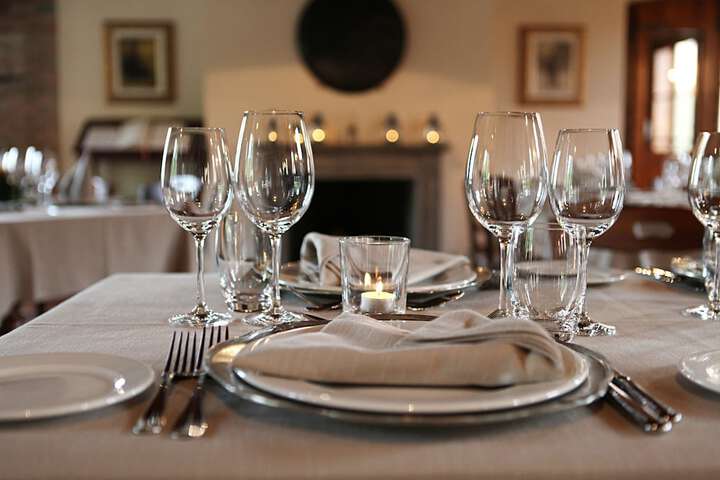Dining 27 of 52