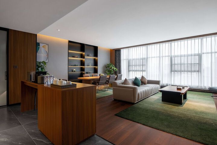 Room 19 of 44