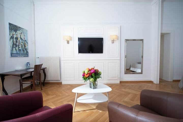 Room 16 of 103