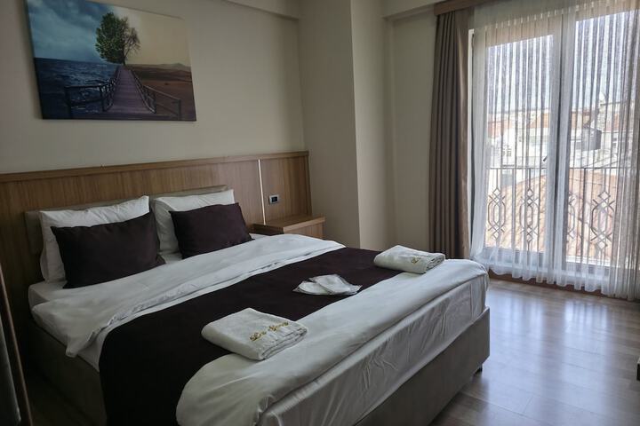 Hotel La SERA