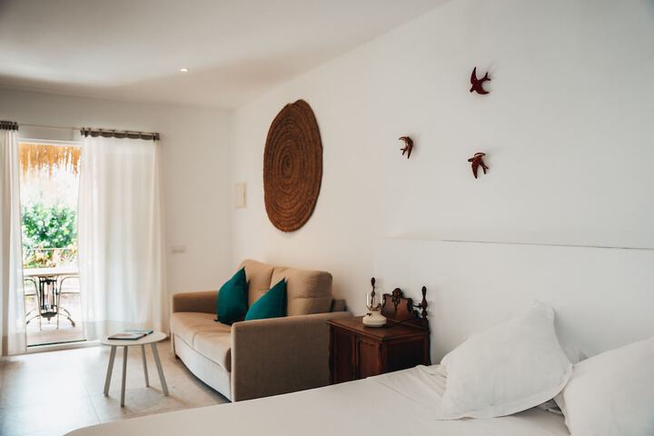 Room 14 of 65