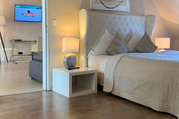 Room 6 of 39