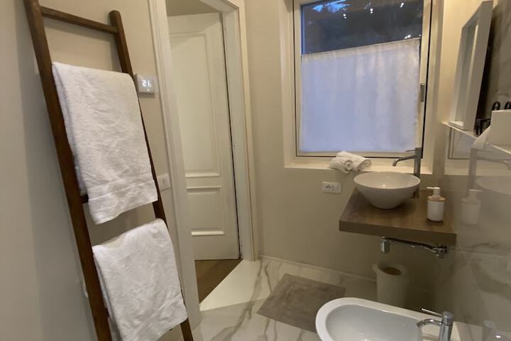 Room 62 of 93