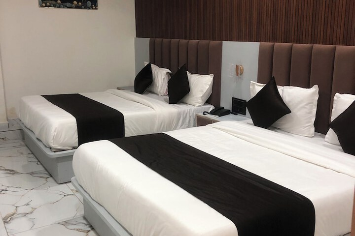 Room 7 of 26