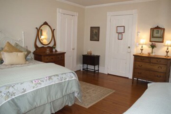 Room 65 of 71