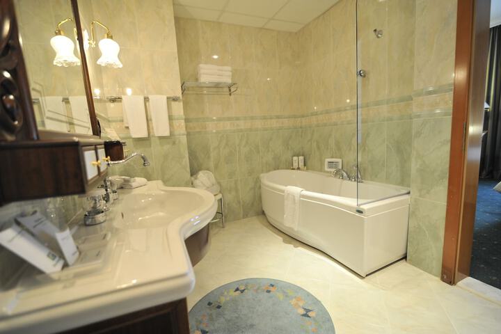 Bath Interior