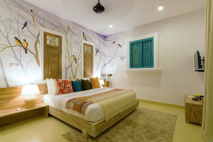 Room 8 of 51