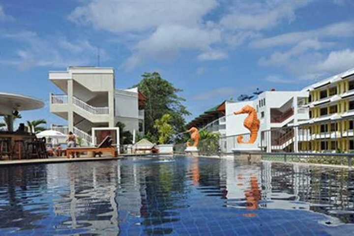 Pools & Facilities