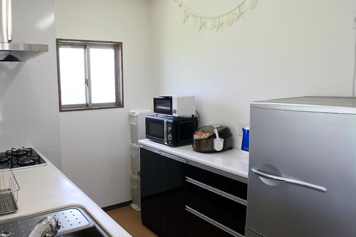 Room 5 of 6
