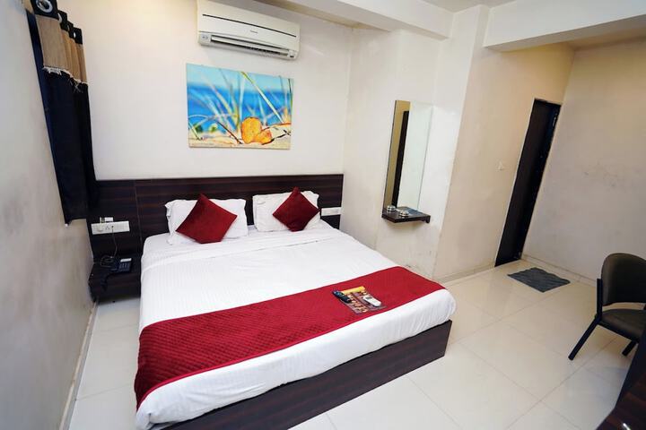 Room 10 of 21
