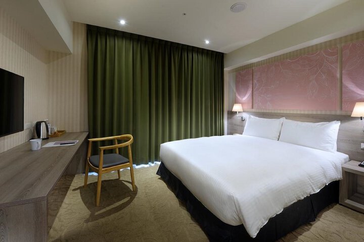 Room 7 of 53