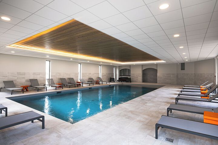 Pool 85 of 144