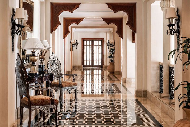 Hotel Lobby