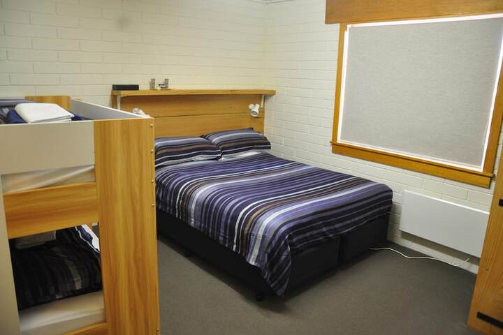 Room 9 of 44