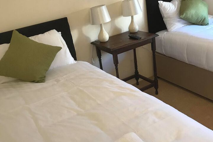 Room 6 of 29