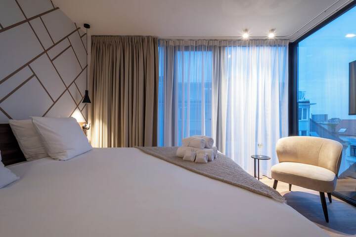 Room 21 of 62