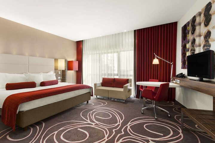 Room 8 of 26