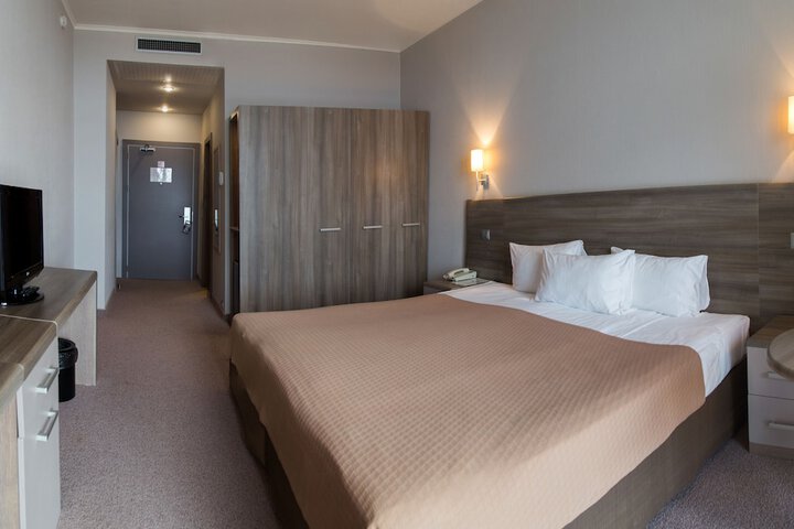 Room 30 of 110