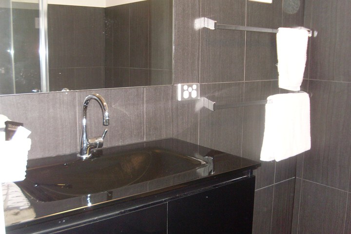 Room 6 of 61