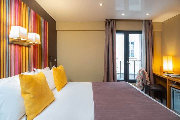 Room 15 of 66