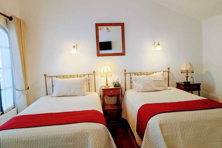 Room 18 of 70