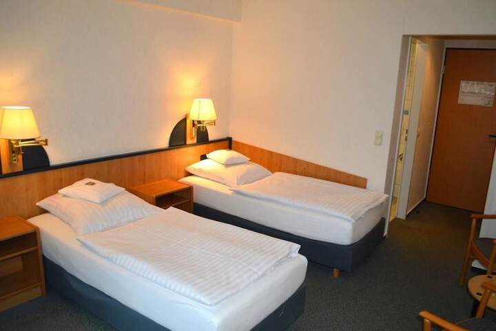 Room 6 of 21