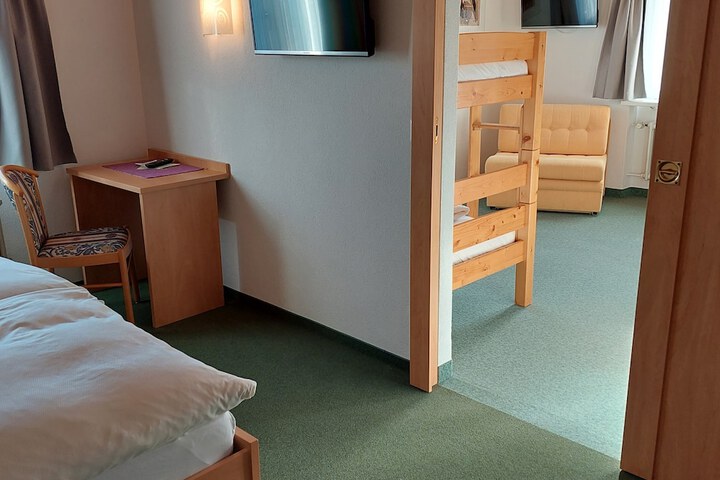 Room 20 of 62