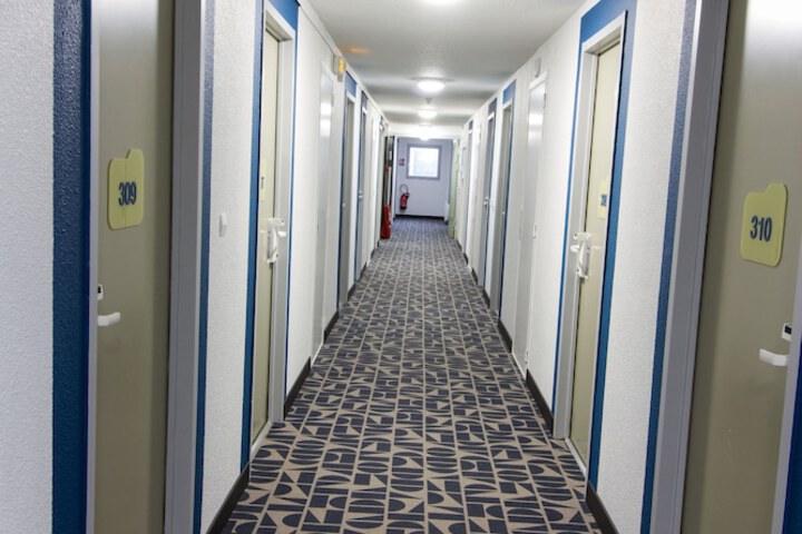 Ballroom/Hall 33 of 59
