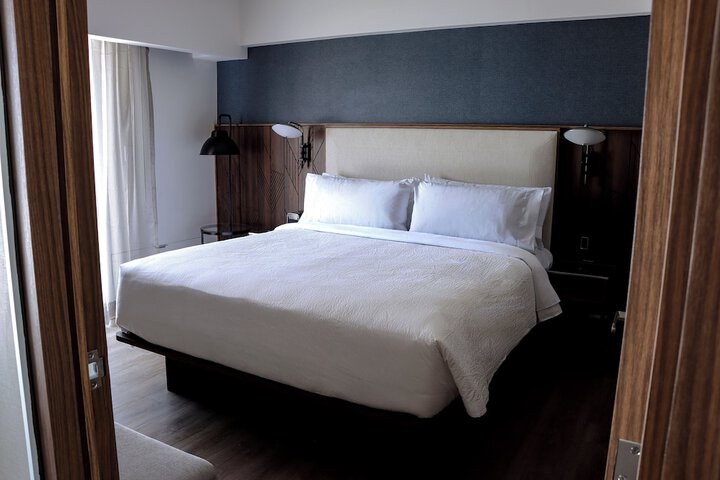 Room 7 of 75