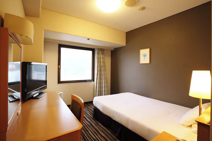 Room 9 of 52
