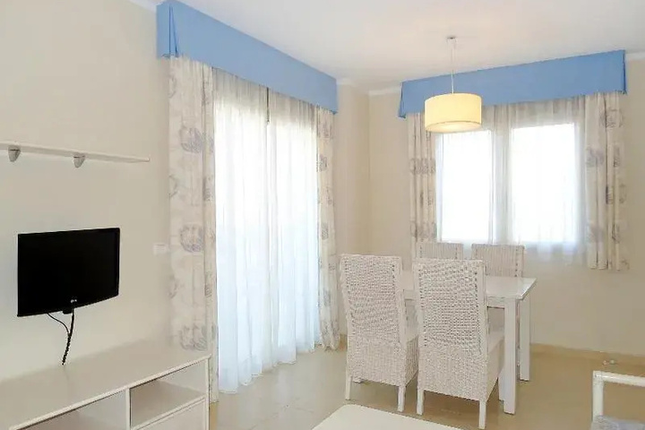 Room 2 of 9
