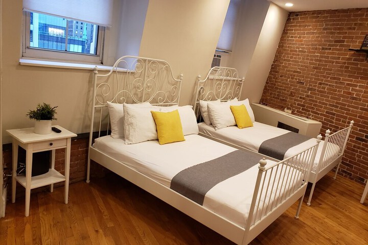 Room 5 of 48