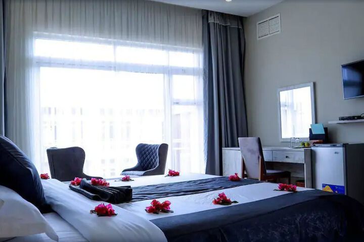 Room 14 of 19